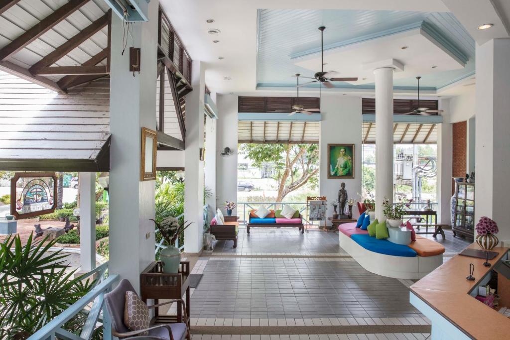 Chom View Hotel, Hua Hin - Resim 22