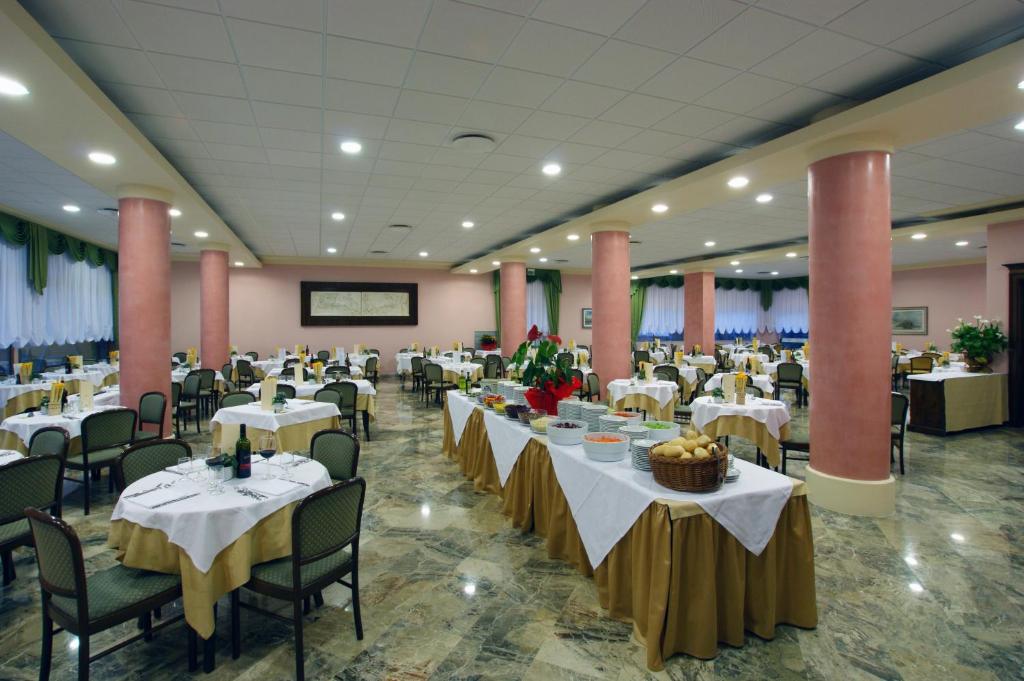 Restaurace v ubytování Hotel Columbia Terme