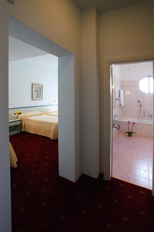 Koupelna v ubytování Hotel Columbia Terme