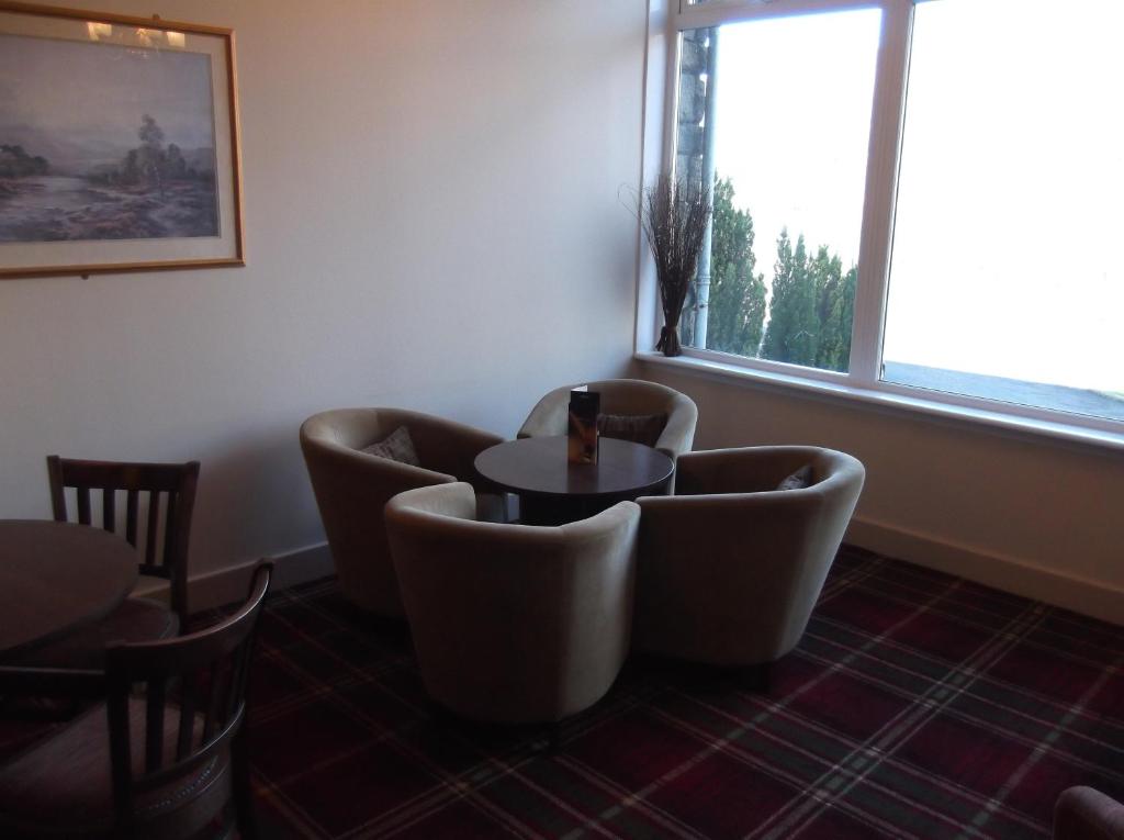 Posezení v ubytování Arrochar Hotel 'A Bespoke Hotel'