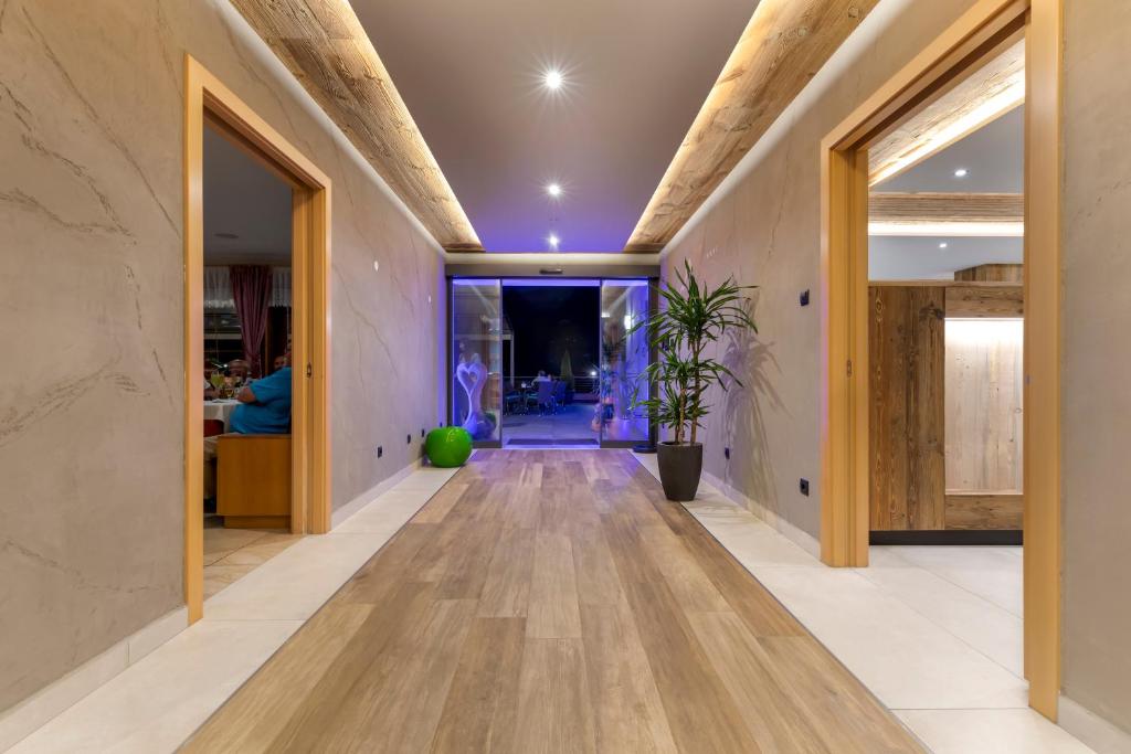 Kép Hotel Kronhof szállásáról Mosóban a galériában