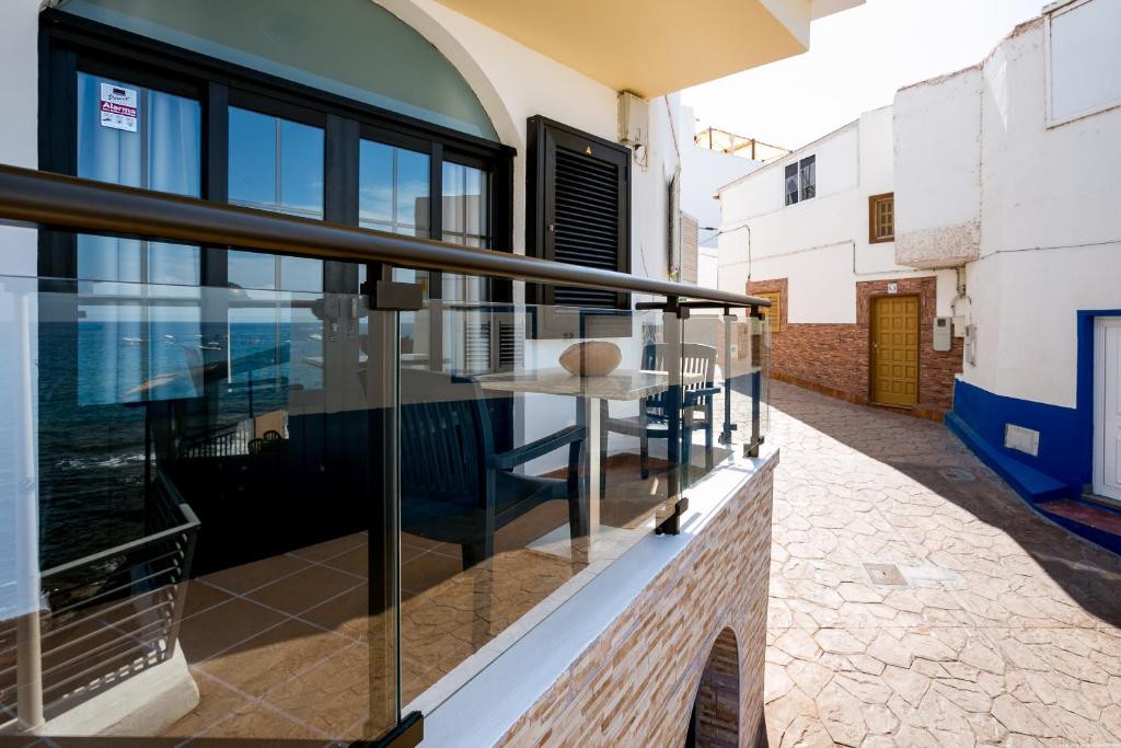 Balkón nebo terasa v ubytování Apartments La Caleta Sunrises