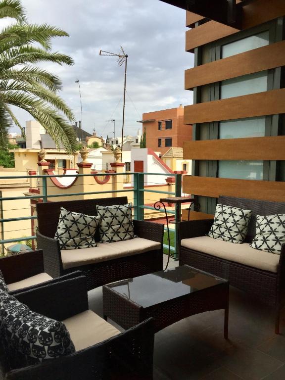 A balcony or terrace at Urban House Siurot 33
