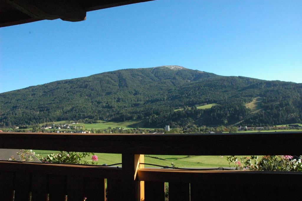 Een algemene foto van de bergen of uitzicht op de bergen vanuit het appartement