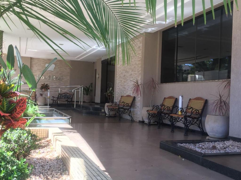  Hotel Real