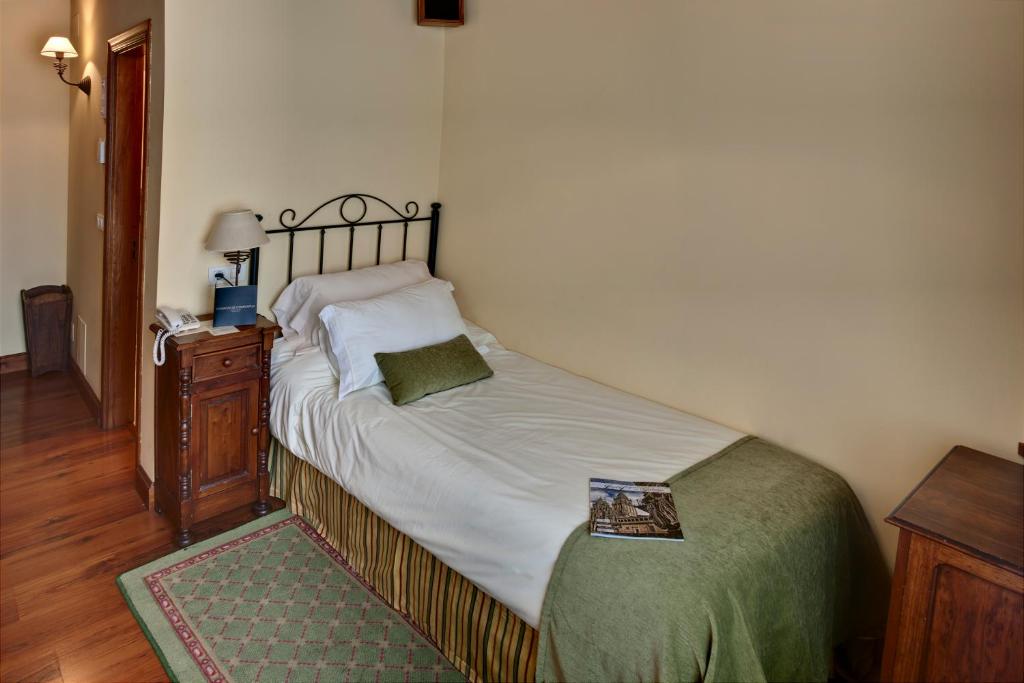 Airas Nunes by Pousadas de Compostela - 18