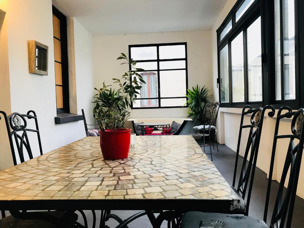 Les Chambres du Palais - 2