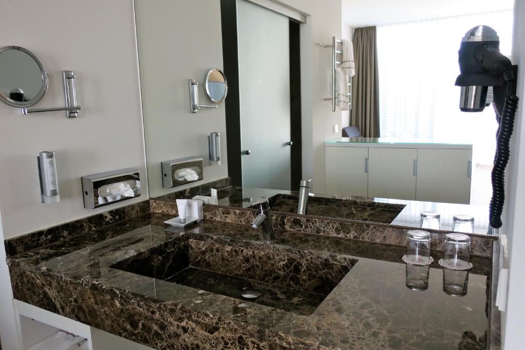 Fotografie z fotogalerie ubytování Hotel absolute v destinaci Gernsheim
