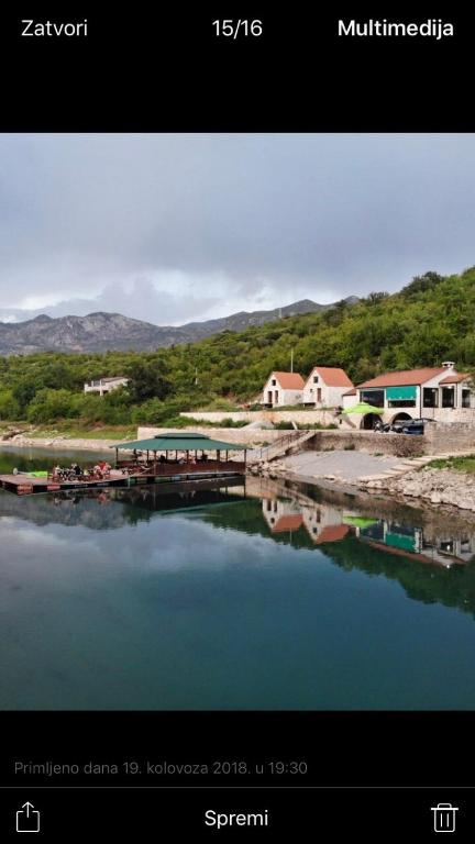 Фото Splav \Slap\ - Bungalovi