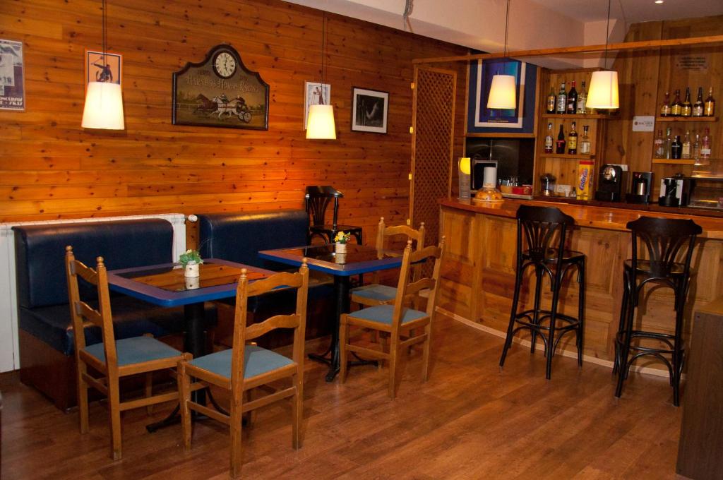 Lounge nebo bar v ubytování Hotel Amoretes