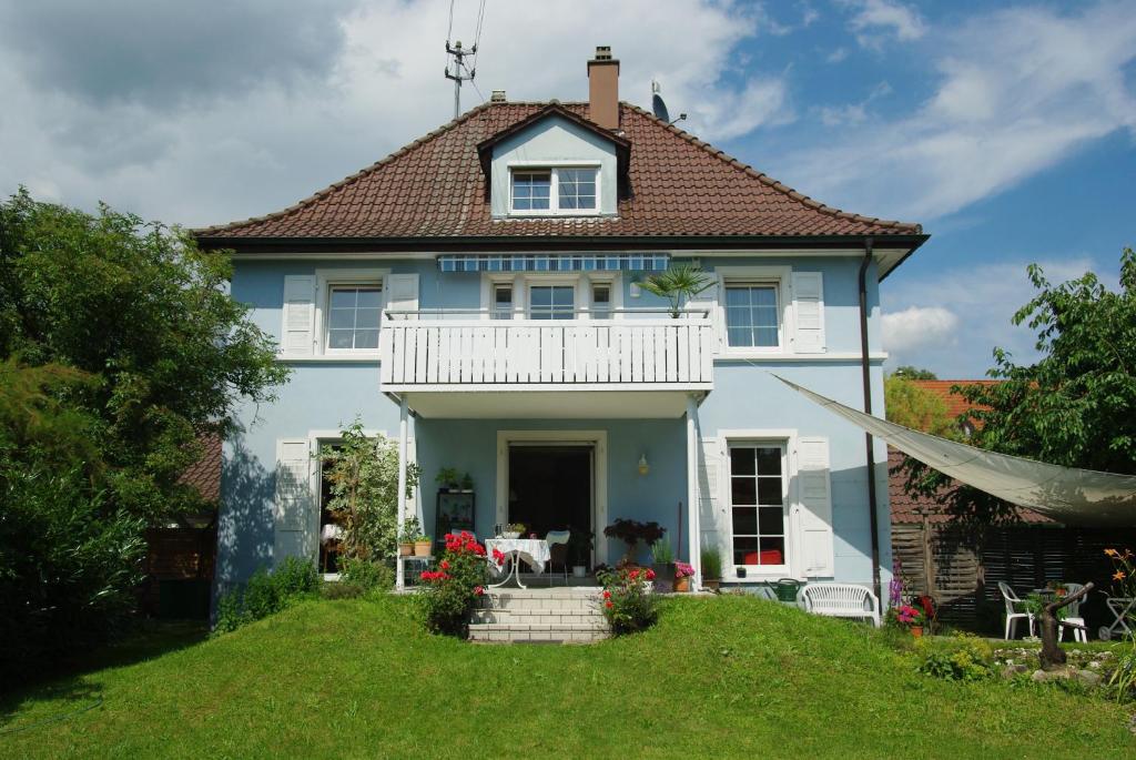 BodenSEE Apartment Friedrichshafen Fischbach - Housity