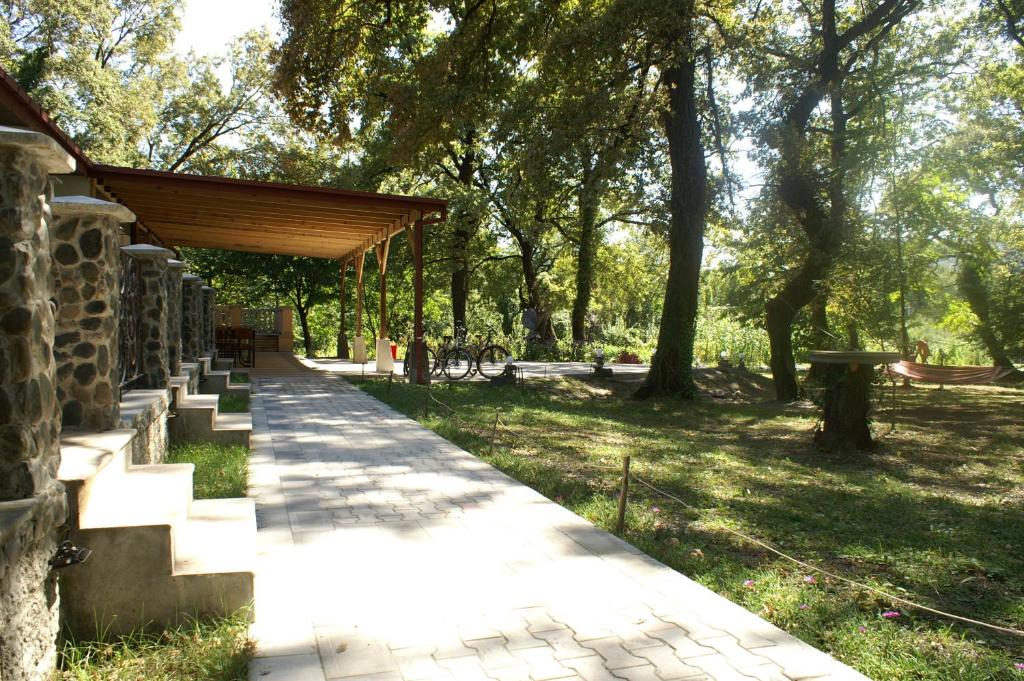 Zahrada ubytování Kvareli Oaks