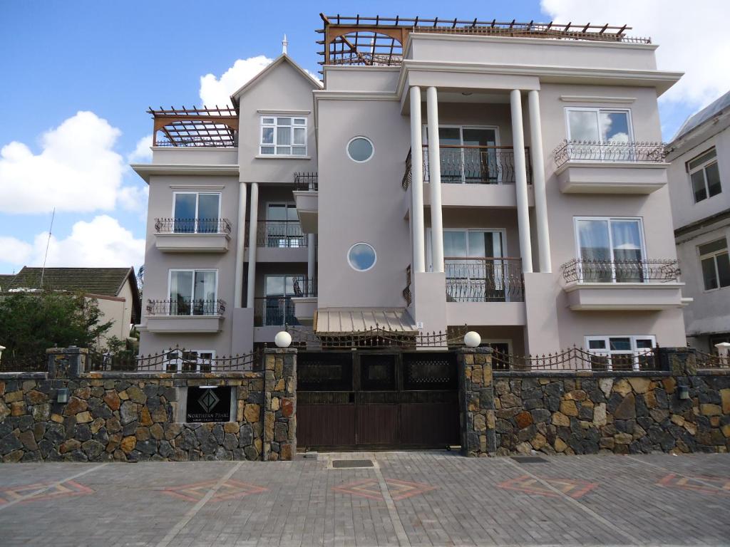 Northern Pearl Luxury Apartments - 6