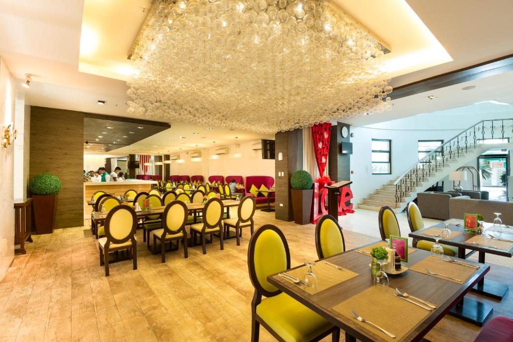 Posezení v ubytování Lenox Hotel