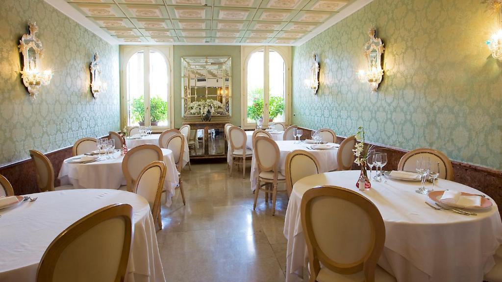 Restaurace v ubytování Hotel Principe