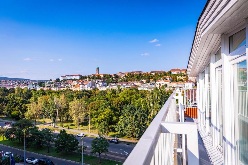 Výhľad na hory alebo výhľad na hory priamo z hotela
