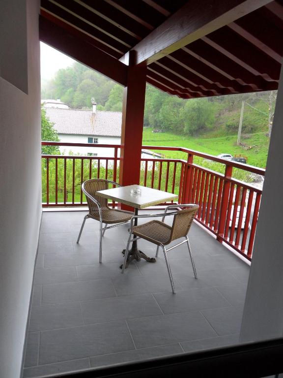 Balkón nebo terasa v ubytování Logis Hotel Ur-Hegian