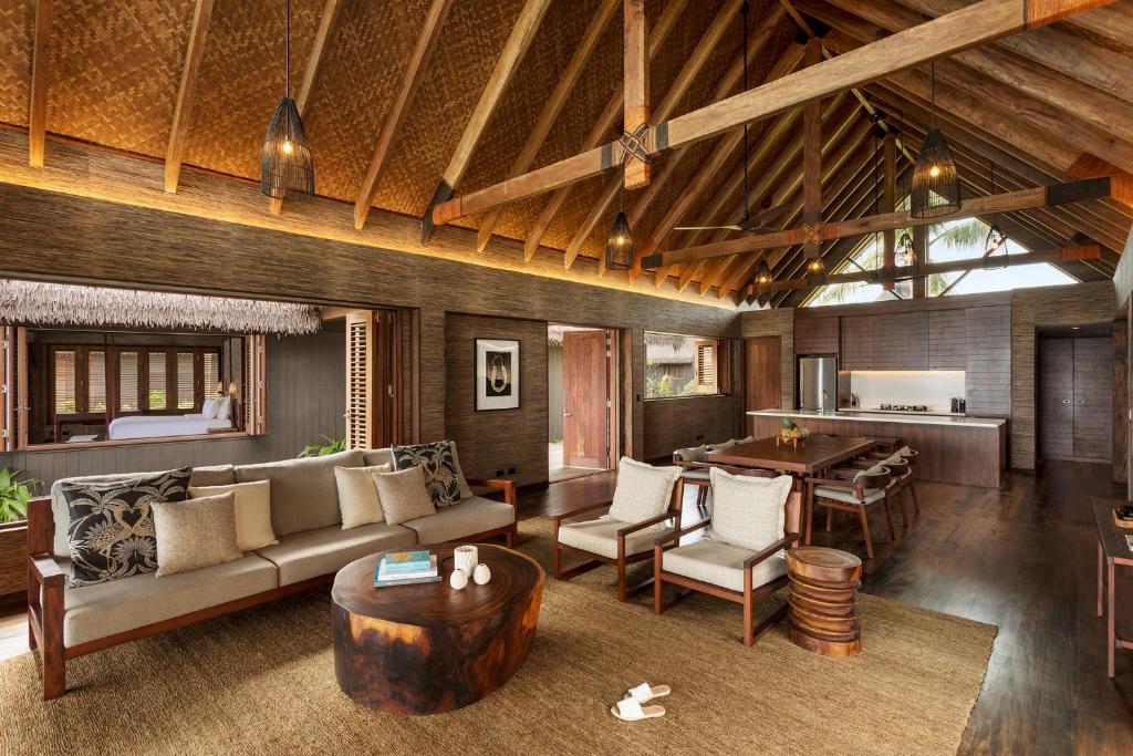 Posezení v ubytování Six Senses Fiji