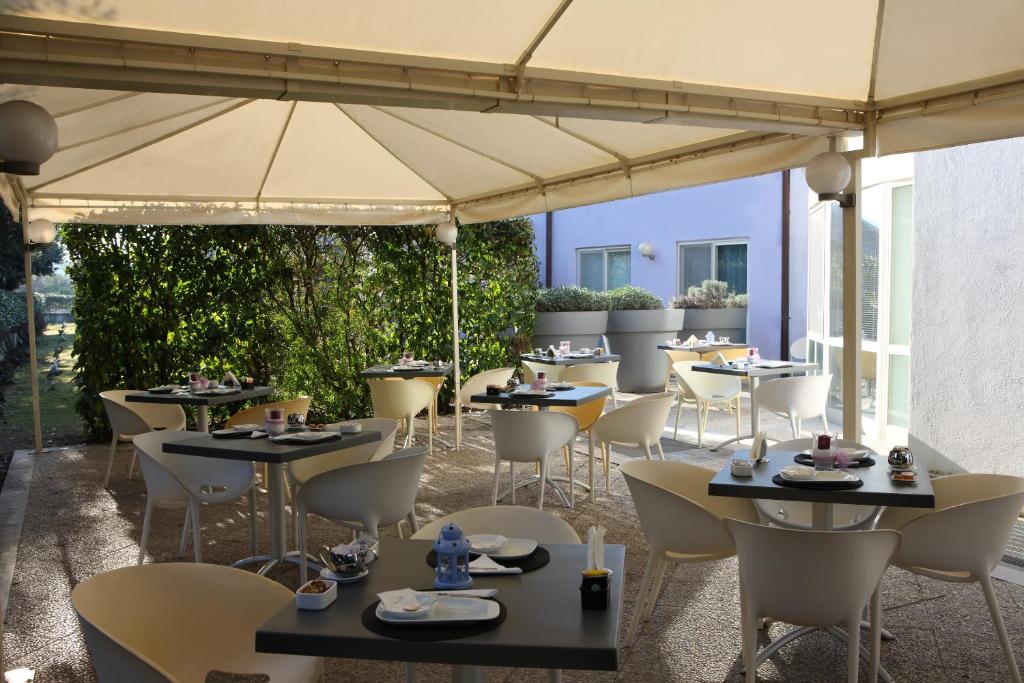 Posezení v ubytování Hotel Zeffiro
