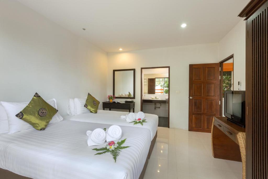 TV a/nebo společenská místnost v ubytování Phuket Sea Resort SHA Extra Plus