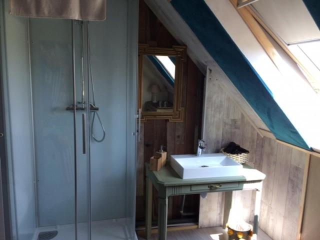 Les Chambres du Mad - Double Or Twin Room With Partial Sea View