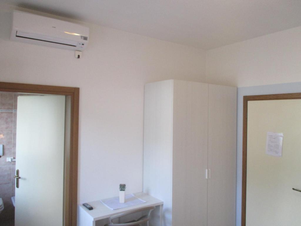 Zdjęcie z galerii obiektu Hotel O'Scugnizzo 2 w mieście Belluno
