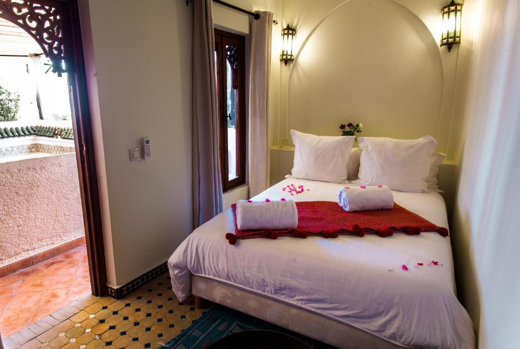 Postel nebo postele na pokoji v ubytování Riad Chams Marrakech