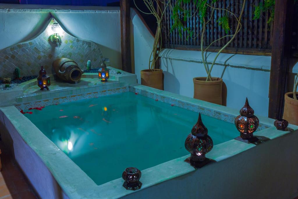 Bazén v ubytování Riad Chams Marrakech nebo v jeho okolí