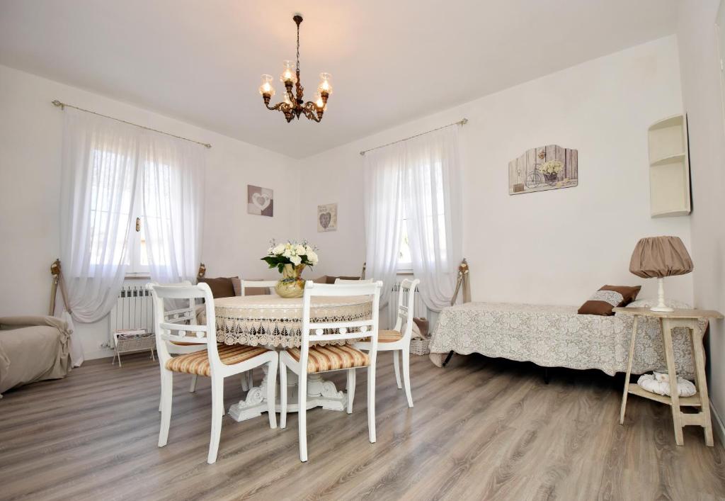 A seating area at Shabby House Nonna Peppa
