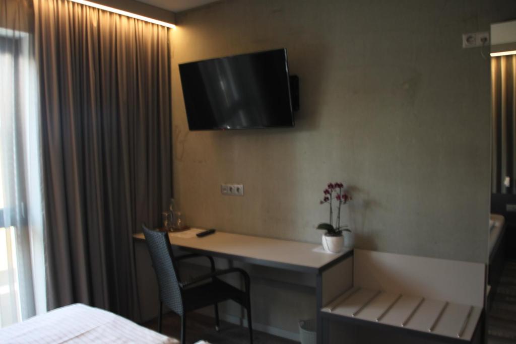 TV a/nebo společenská místnost v ubytování Hotel Eulensteins