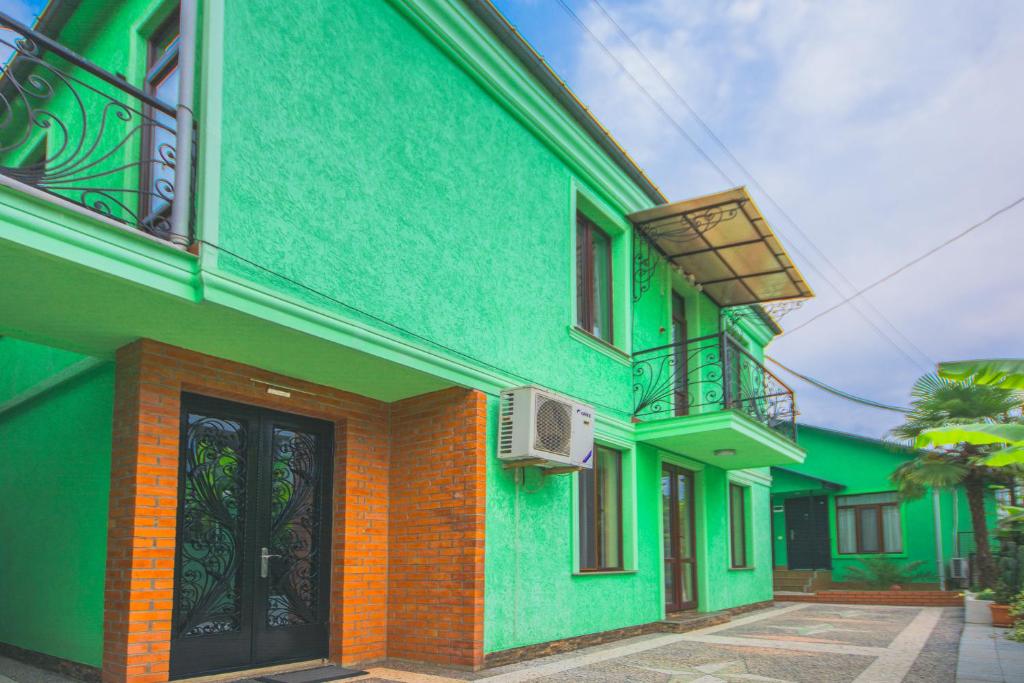 فضای داخلی Sister's Warm Guest House در باتومی - تصویر ۳
