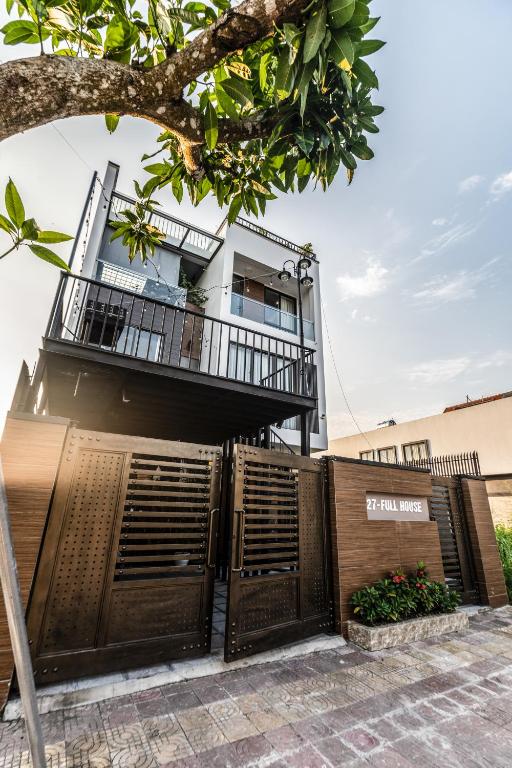 Homestay Villa Full House