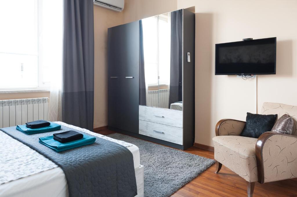 TV a/nebo společenská místnost v ubytování Vitosha Blvd - 2BR LUX APART
