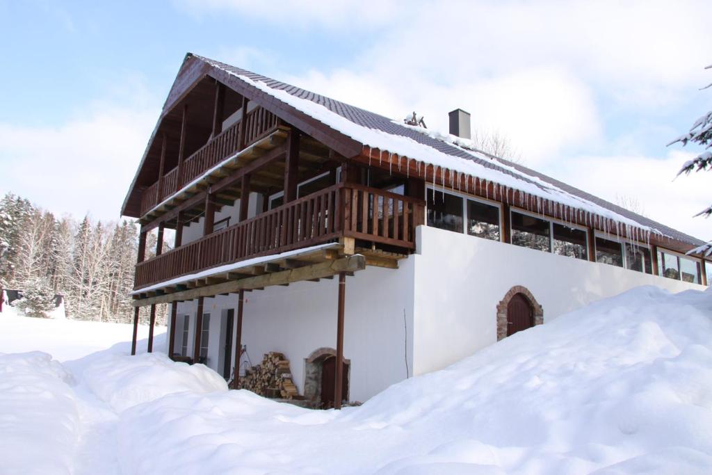 Küljemäe puhkemaja durante el invierno
