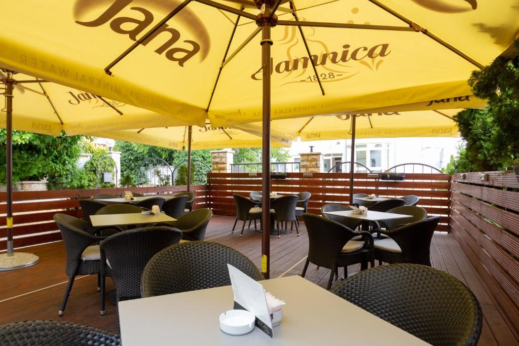 Restaurace v ubytování Hotel Vila Tina