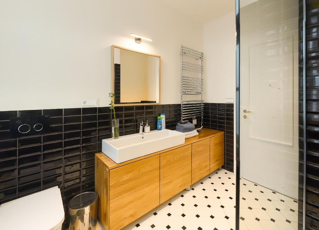 Palace Dlouhá Apartments - Old Town - 13