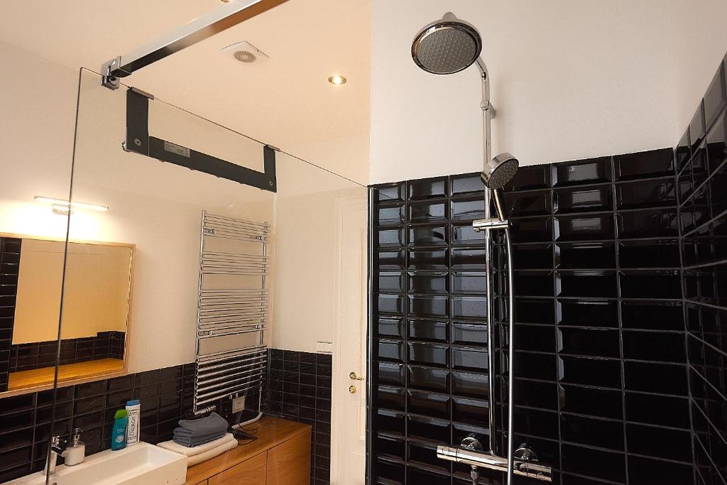 Palace Dlouhá Apartments - Old Town - 17