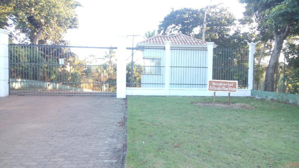  Casa em Condomínio Fechado