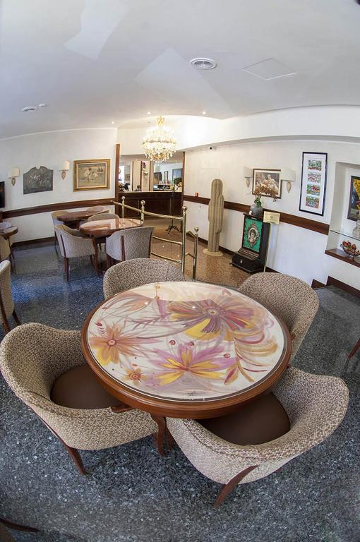 Hotel Bristol - Resim 17