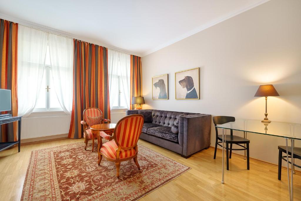 Hunger Wall Residence - 4