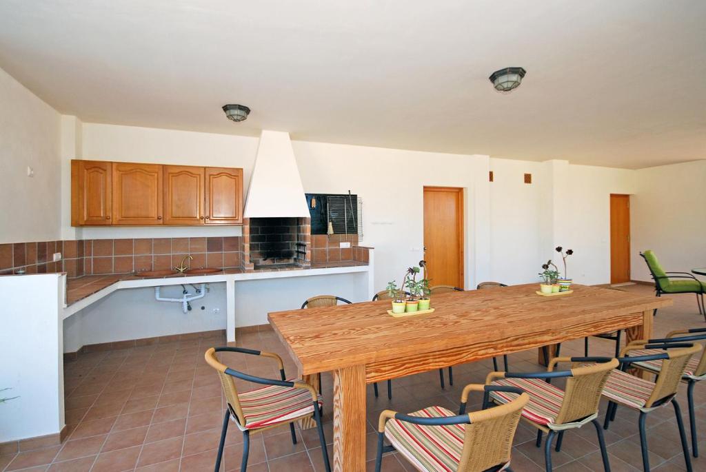 Kuchyň nebo kuchyňský kout v ubytování Villa Blanquerna