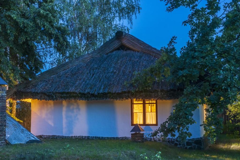 Гостинний двір на хуторі Хрещатик - Maison De Deux Chambres