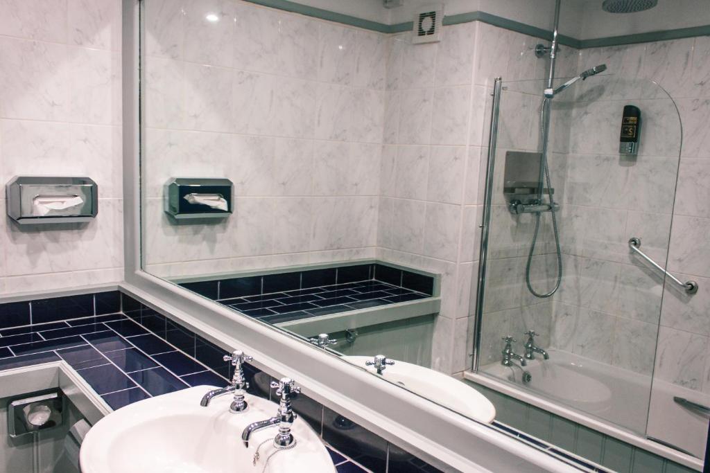 Ένα μπάνιο στο Hotel Imperial Dundalk