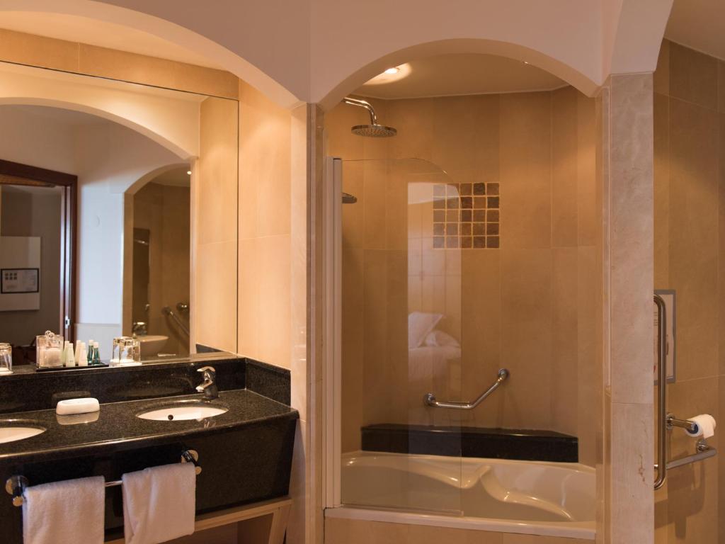 Grand Hôtel Les Flamants Roses Thalasso & Spa - Suite Con Vista Mare, Accesso Gratuito Alla Spa