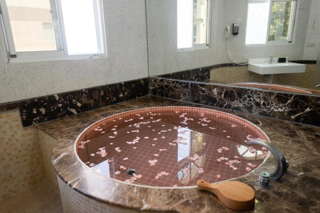 Fotografie z fotogalerie ubytování Youngs Hotspring Hotel v destinaci Ťiao-si