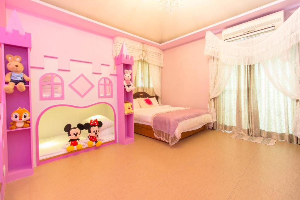 Postel nebo postele na pokoji v ubytování Elegance House