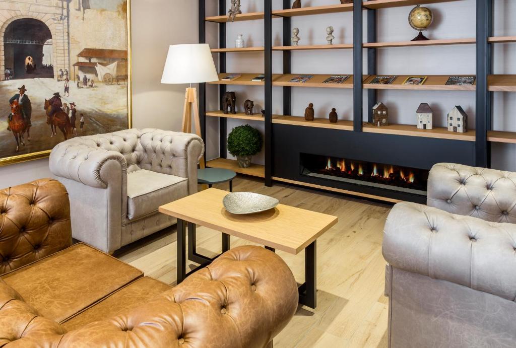 Catalonia Giralda - Resim 26