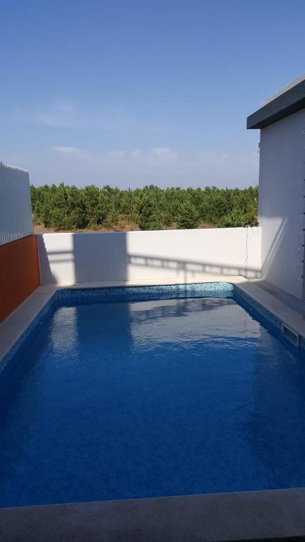 Bazén v ubytování Paradise Terrace House nebo v jeho okolí