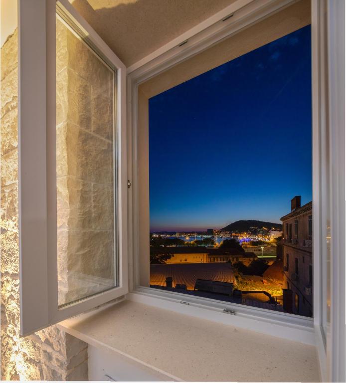 Mediterra Residence - 9