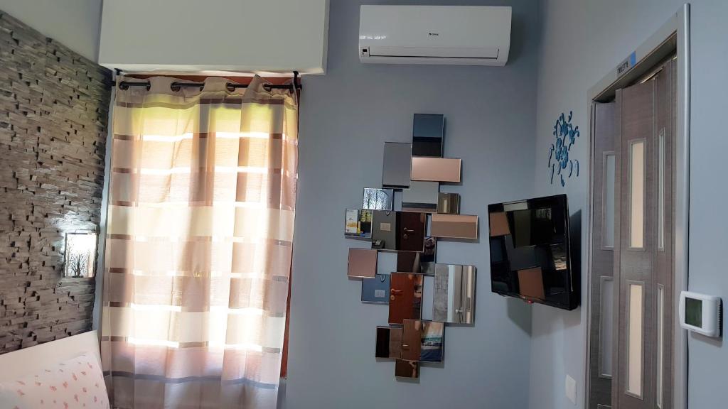 TV a/nebo společenská místnost v ubytování Inna Best House